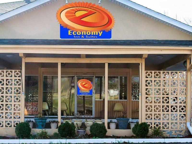 Economy Inn & Suites Warren Exterior photo